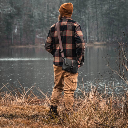 LOCHBY Field Sling Bag