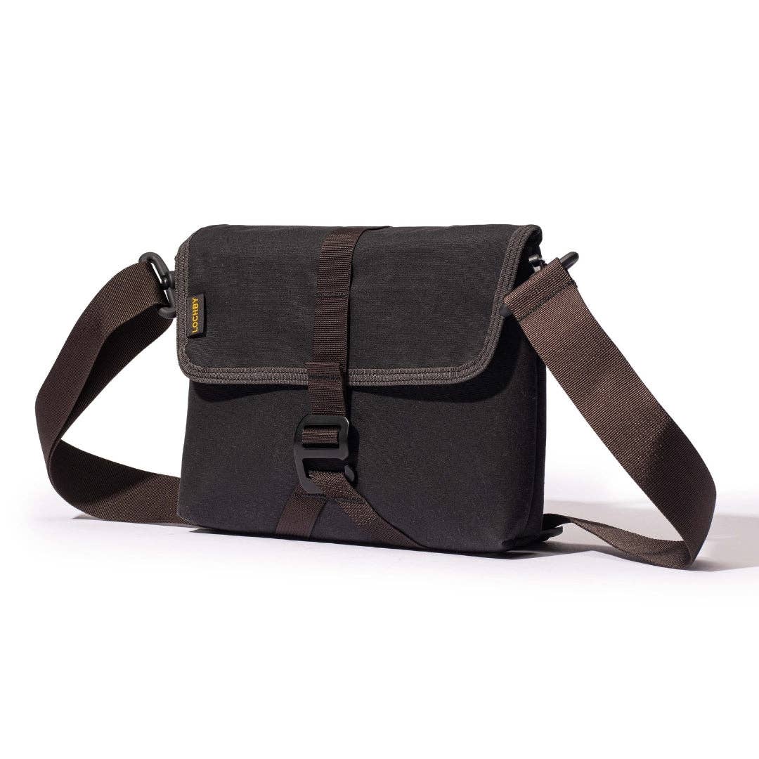 LOCHBY Field Sling Bag