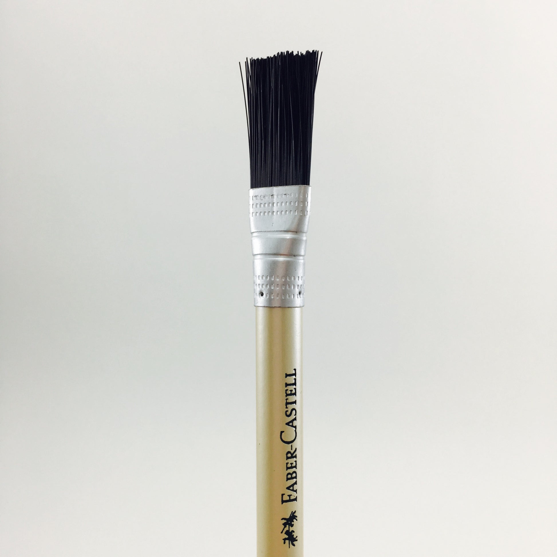 Crayon gomme Faber-Castell Perfection avec pinceau